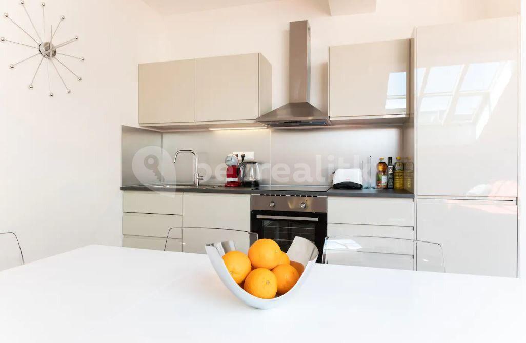 1 bedroom with open-plan kitchen flat to rent, 85 m², Legerova, Prague, Prague