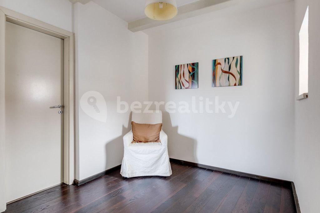 3 bedroom flat to rent, 103 m², Karlovo náměstí, Prague, Prague