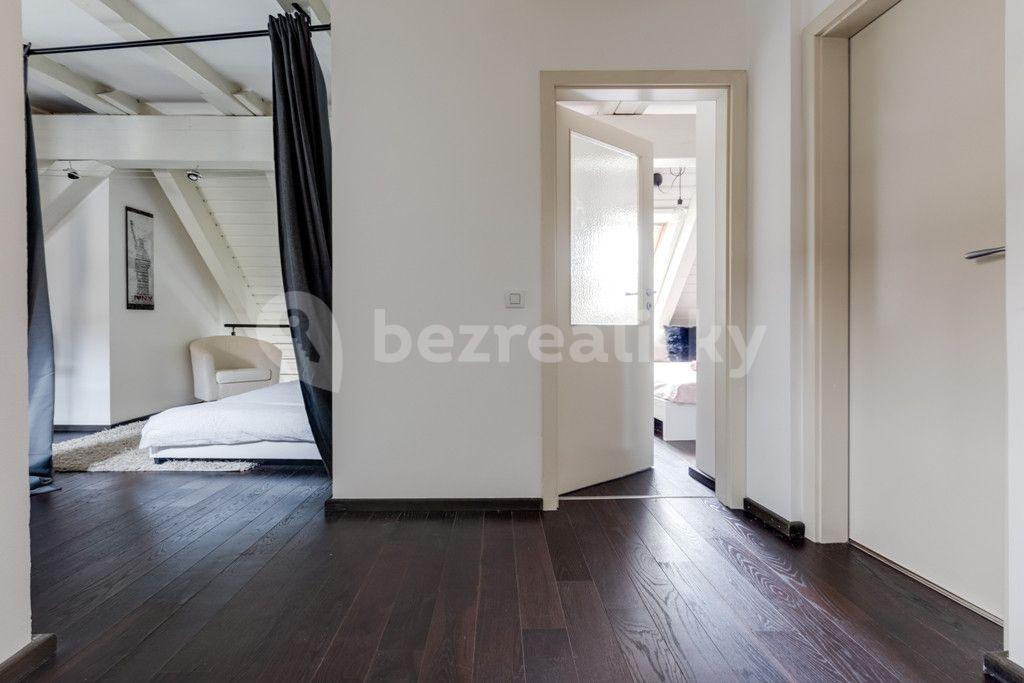 3 bedroom flat to rent, 103 m², Karlovo náměstí, Prague, Prague