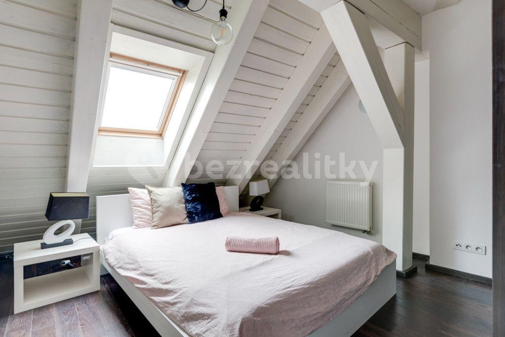 3 bedroom flat to rent, 103 m², Karlovo náměstí, Prague, Prague