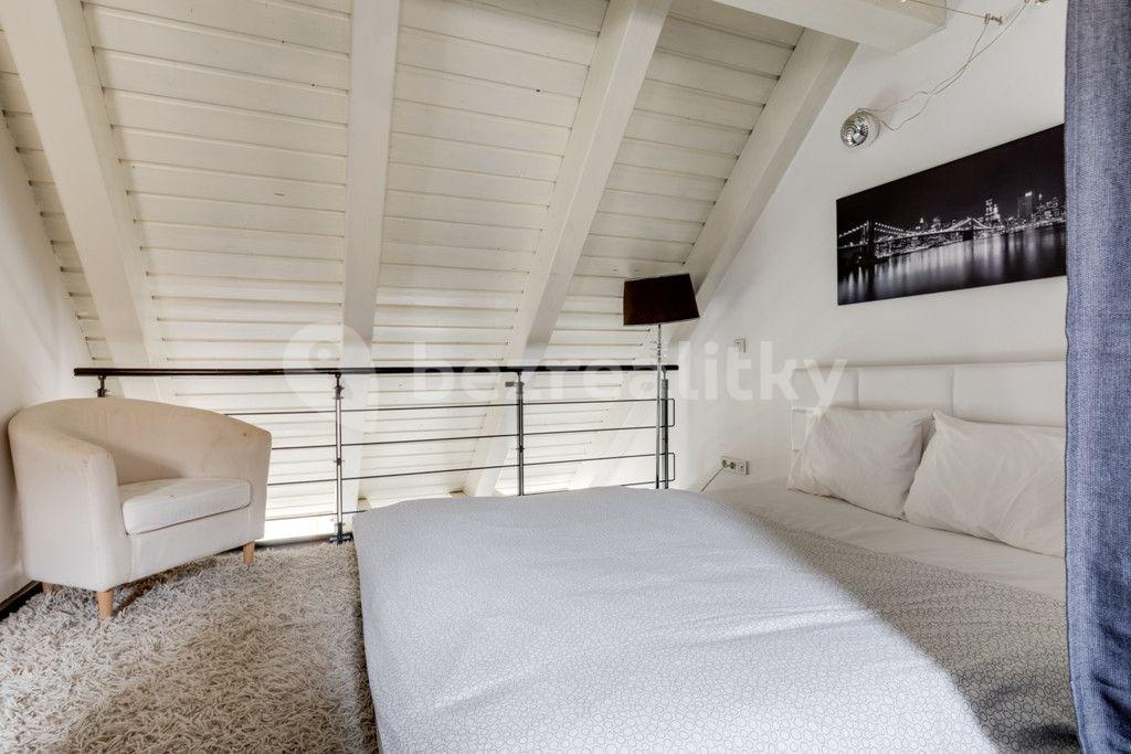 3 bedroom flat to rent, 103 m², Karlovo náměstí, Prague, Prague