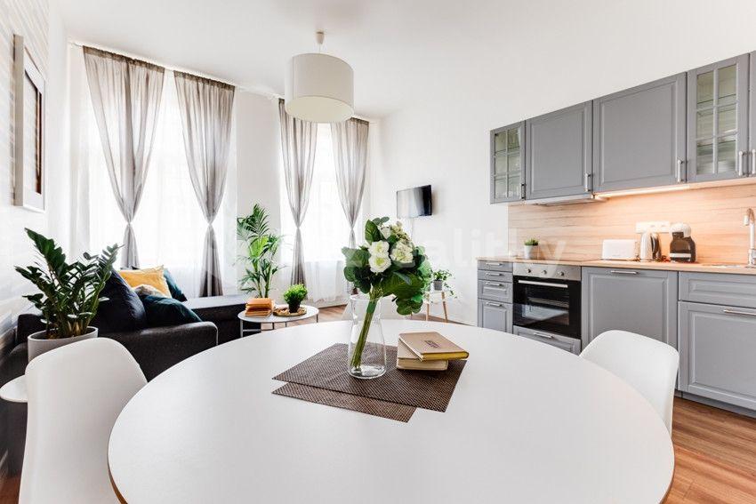 2 bedroom with open-plan kitchen flat to rent, 95 m², Štěpánská, Prague, Prague