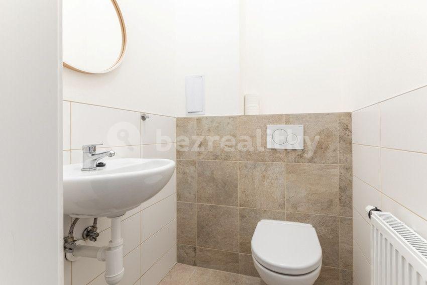 2 bedroom with open-plan kitchen flat to rent, 95 m², Štěpánská, Prague, Prague