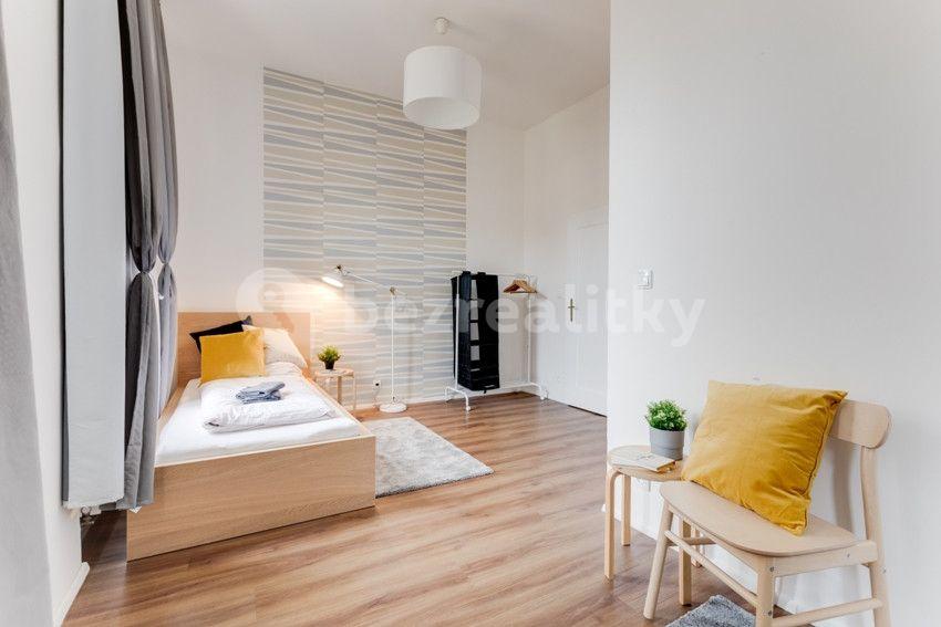 2 bedroom with open-plan kitchen flat to rent, 95 m², Štěpánská, Prague, Prague