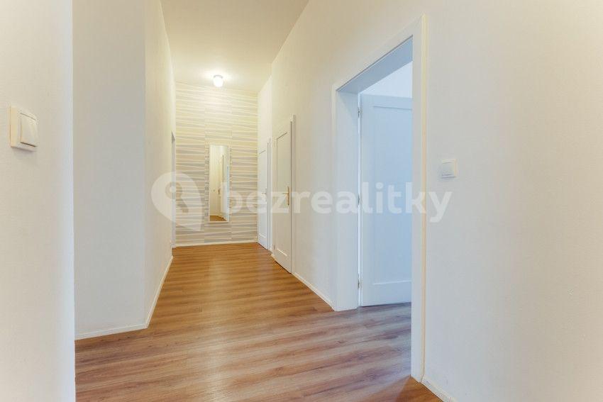 2 bedroom with open-plan kitchen flat to rent, 95 m², Štěpánská, Prague, Prague