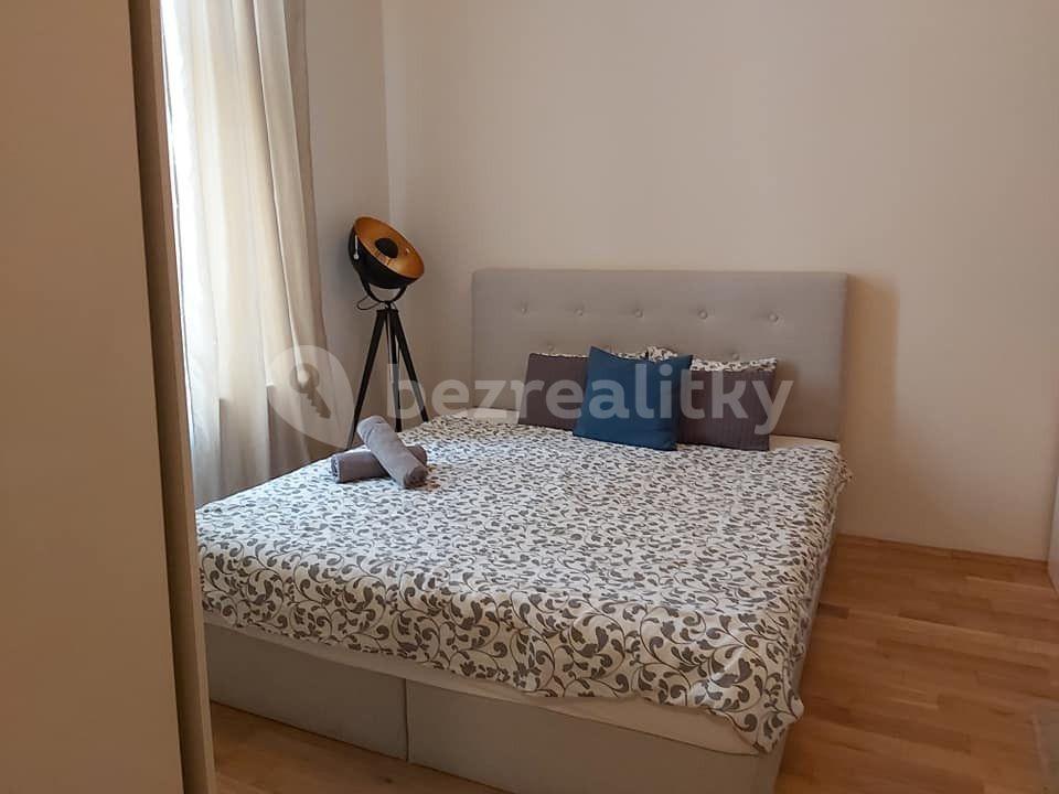 3 bedroom flat to rent, 85 m², Ve Smečkách, Prague, Prague