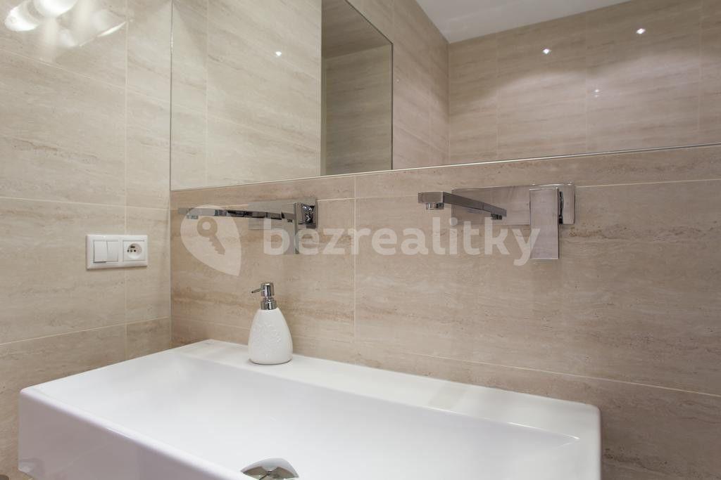 3 bedroom flat to rent, 85 m², Ve Smečkách, Prague, Prague