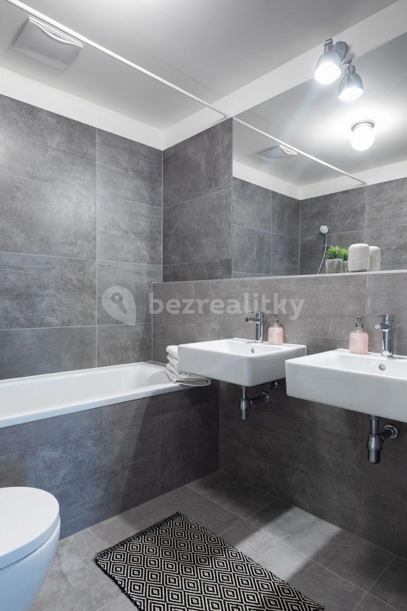 3 bedroom flat to rent, 82 m², Nekvasilova, Prague, Prague