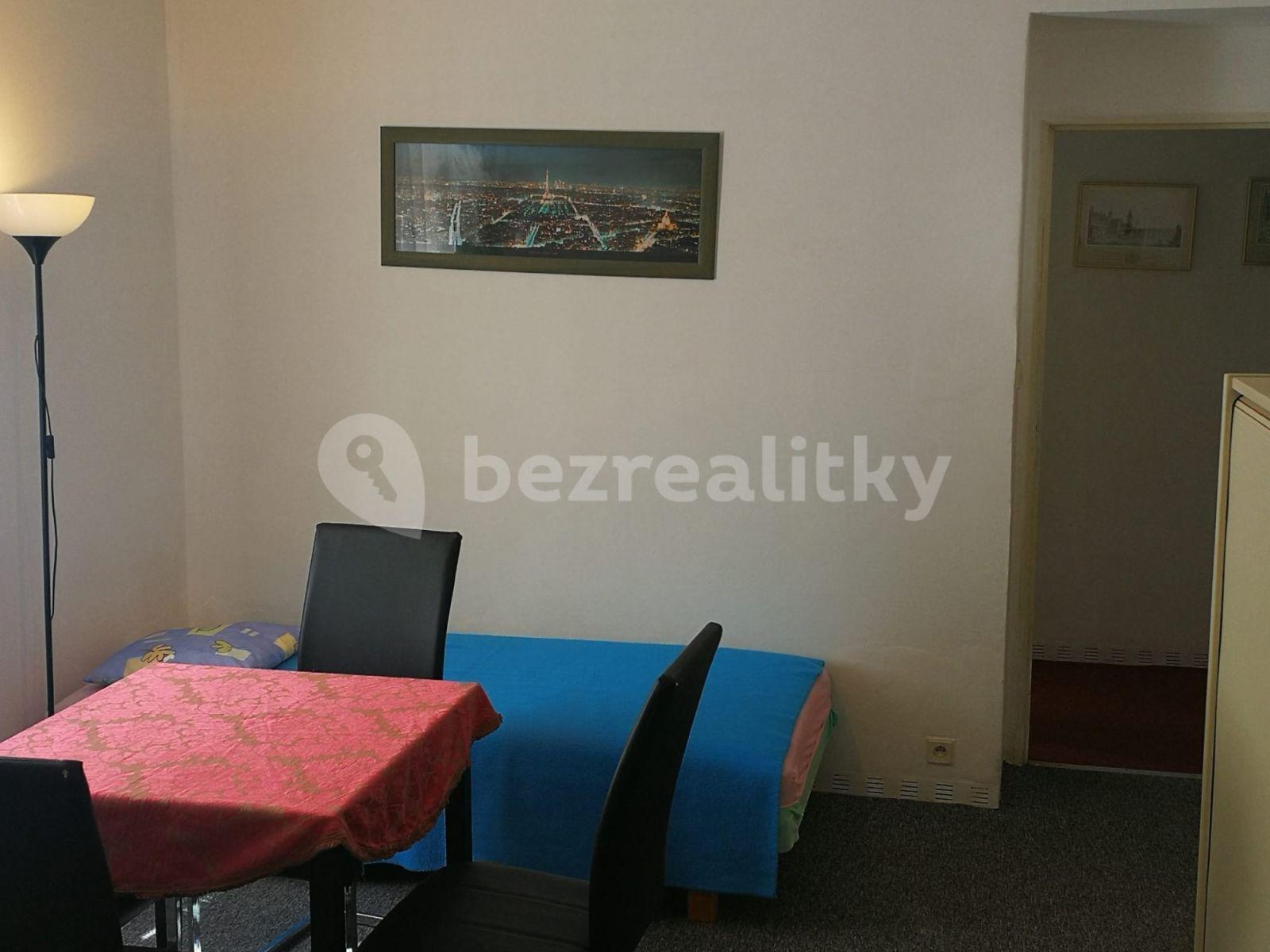 2 bedroom flat to rent, 48 m², Na Kuthence, Prague, Prague