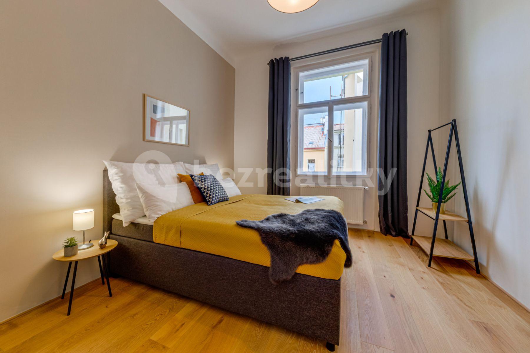 2 bedroom with open-plan kitchen flat to rent, 87 m², Kaizlovy sady, Prague, Prague