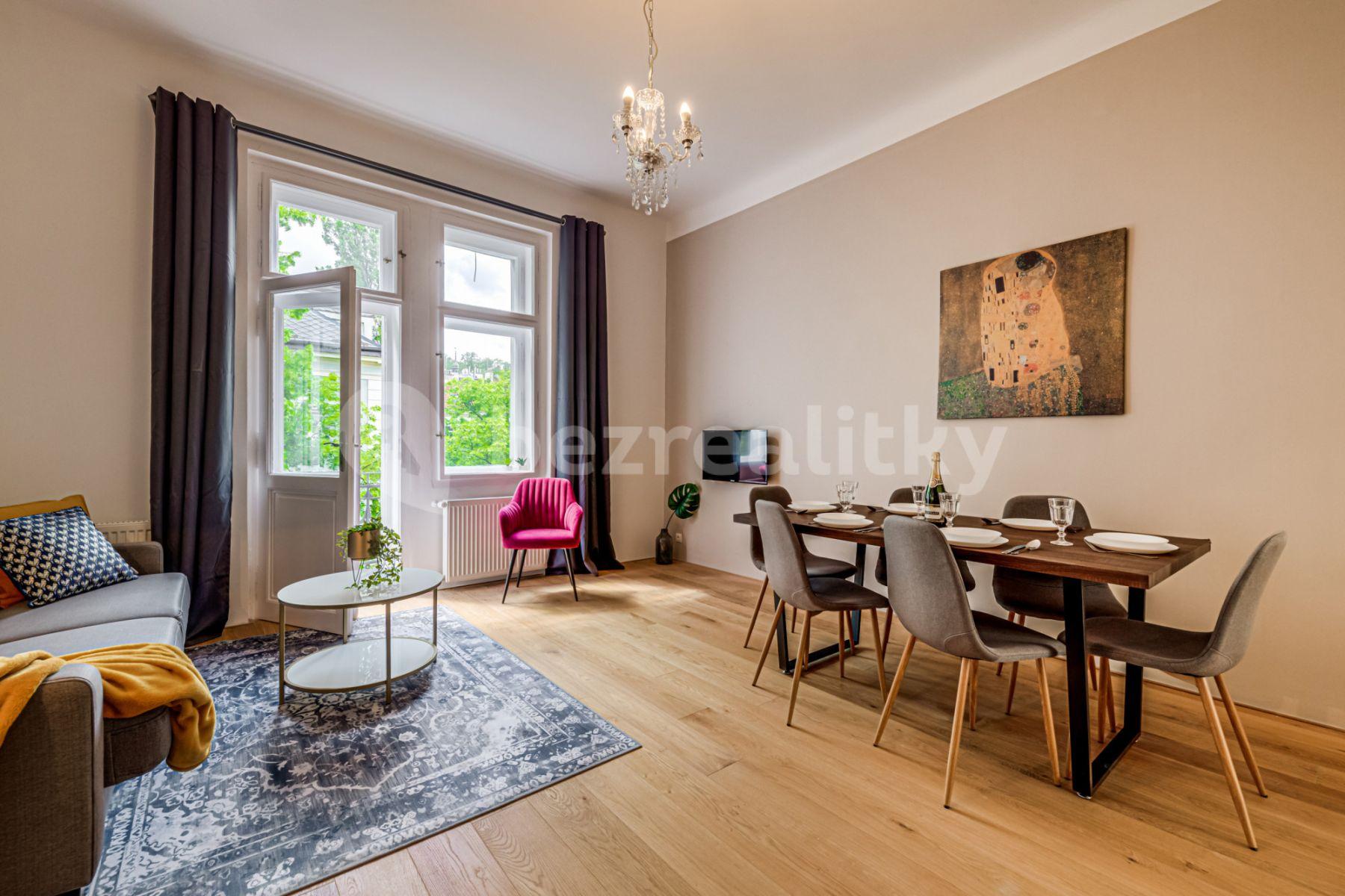 2 bedroom with open-plan kitchen flat to rent, 87 m², Kaizlovy sady, Prague, Prague