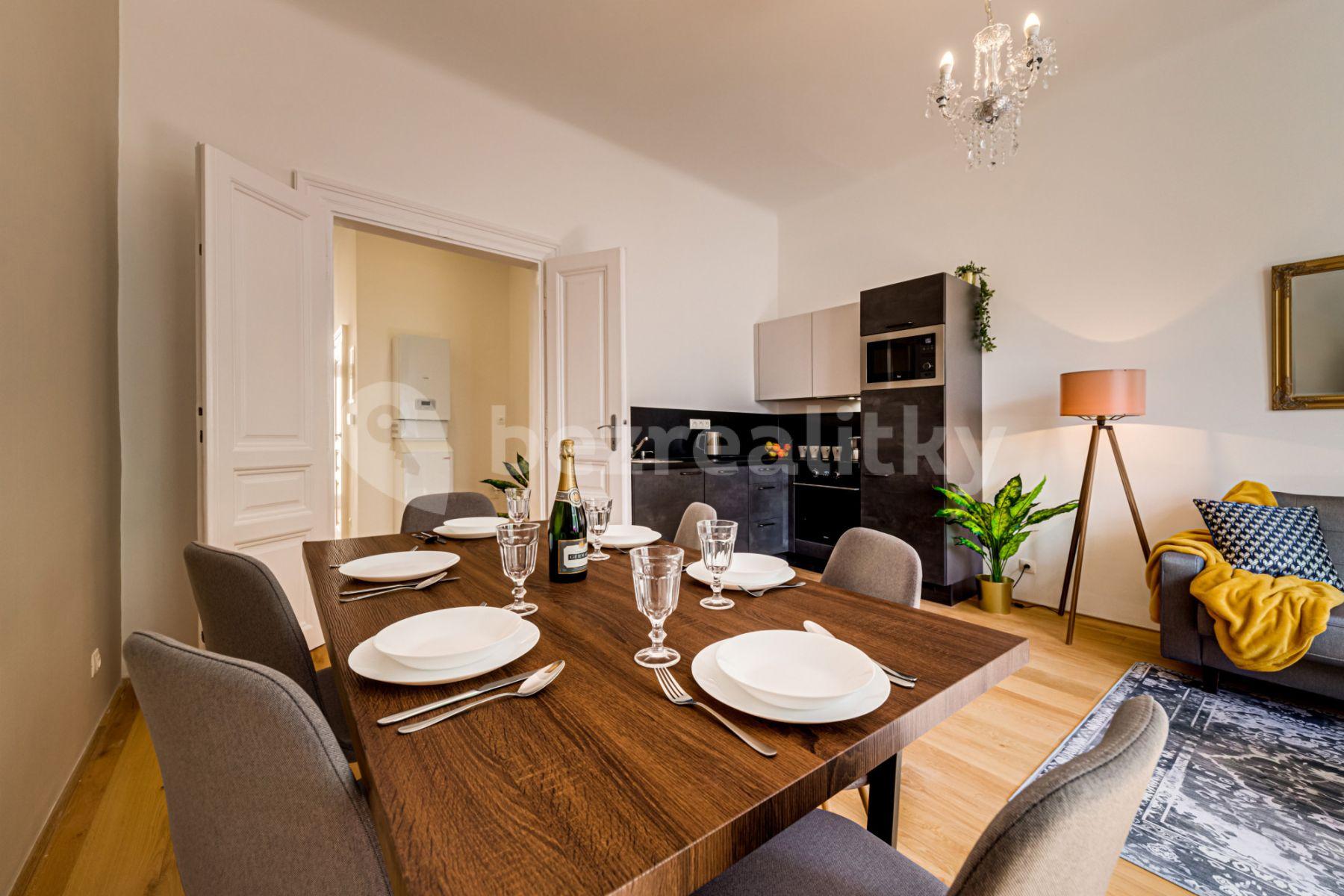 2 bedroom with open-plan kitchen flat to rent, 87 m², Kaizlovy sady, Prague, Prague