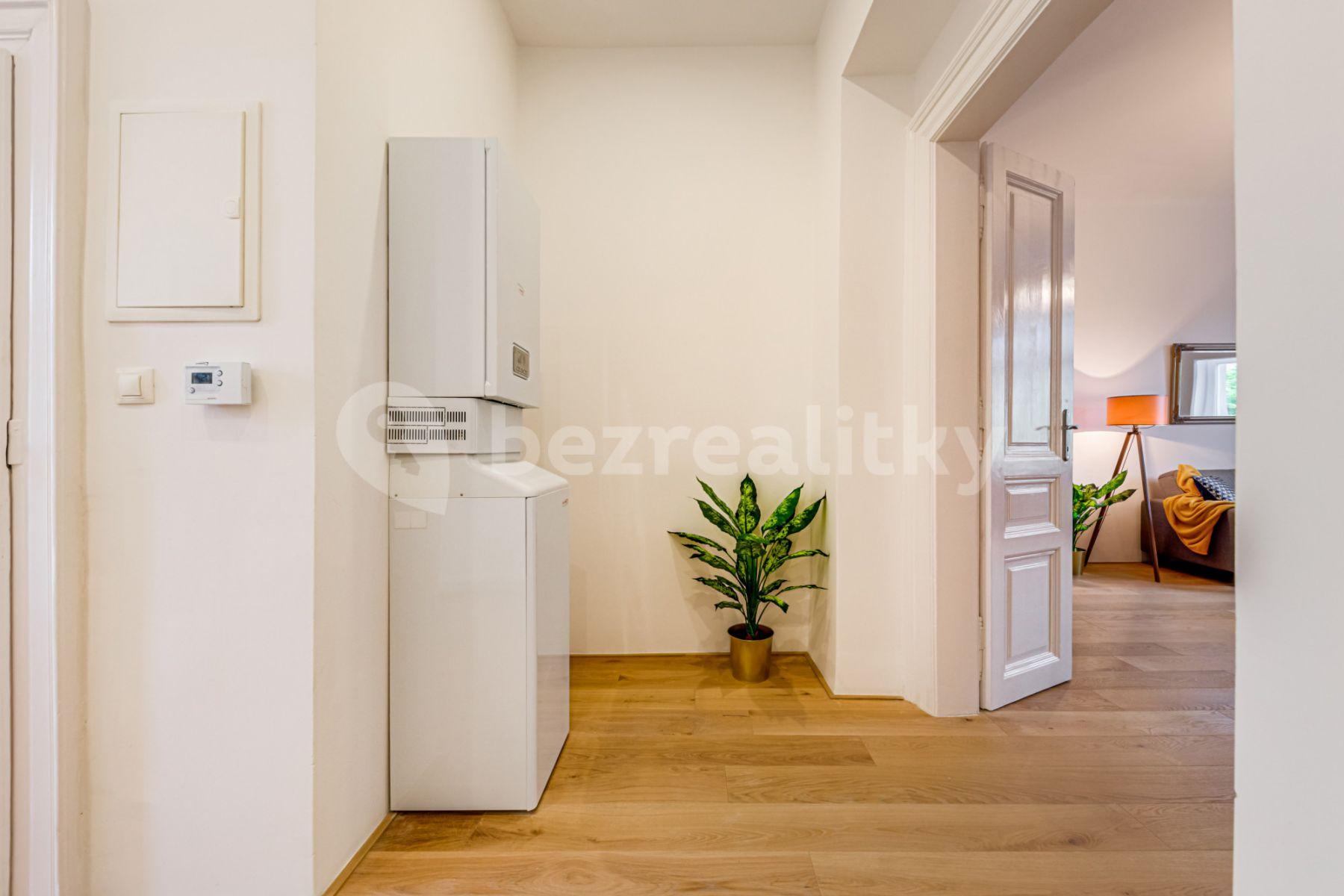 2 bedroom with open-plan kitchen flat to rent, 87 m², Kaizlovy sady, Prague, Prague