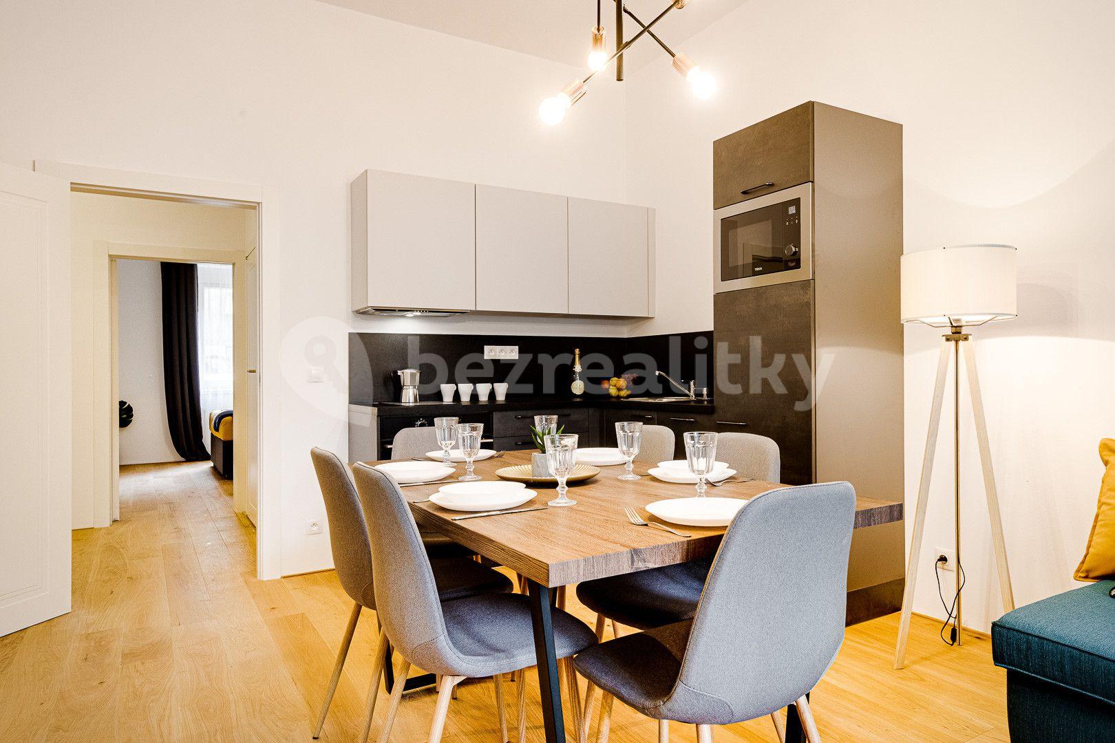 2 bedroom with open-plan kitchen flat to rent, 91 m², Kaizlovy sady, Prague, Prague