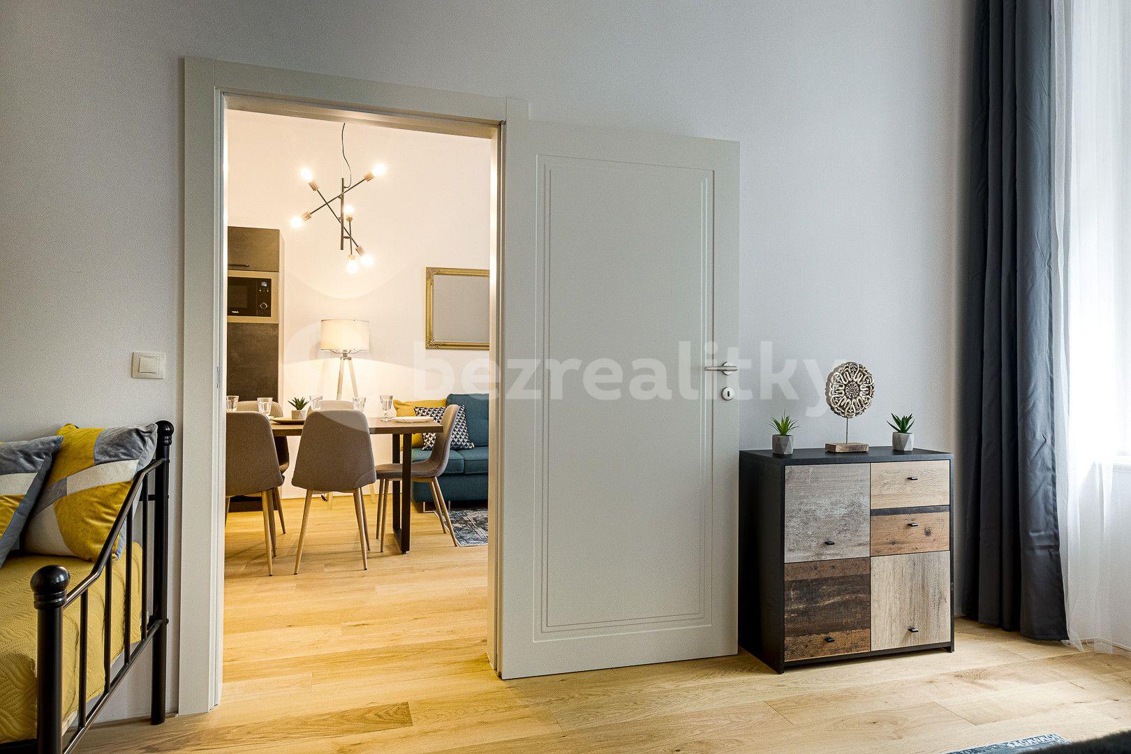 2 bedroom with open-plan kitchen flat to rent, 91 m², Kaizlovy sady, Prague, Prague