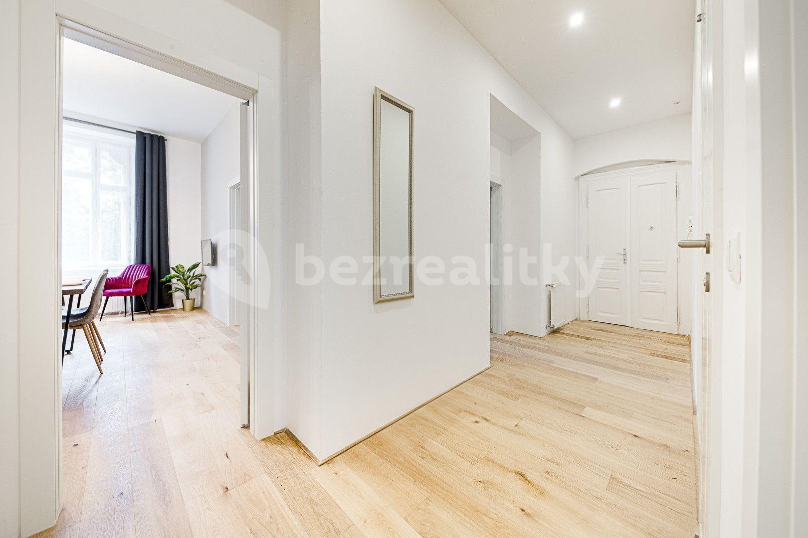 2 bedroom with open-plan kitchen flat to rent, 91 m², Kaizlovy sady, Prague, Prague