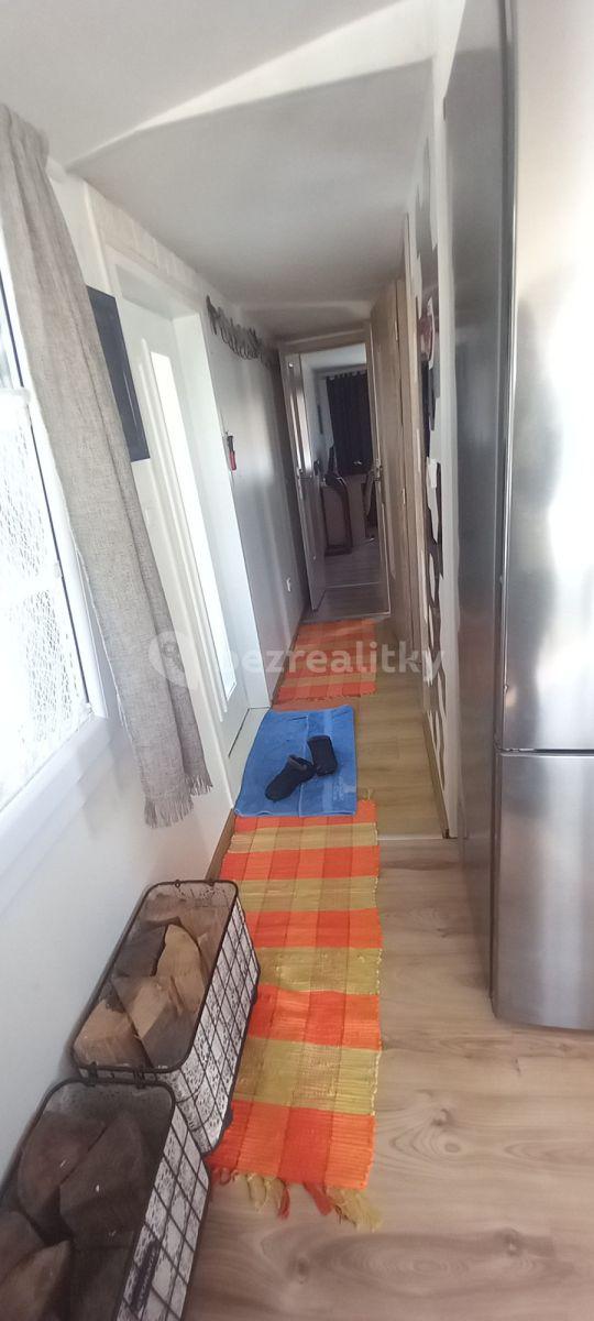 3 bedroom flat to rent, 75 m², Mezník, Litava, Banskobystrický Region