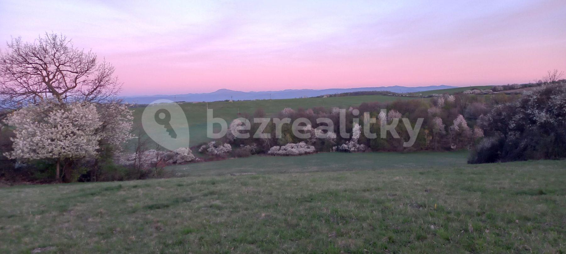 3 bedroom flat to rent, 75 m², Mezník, Litava, Banskobystrický Region