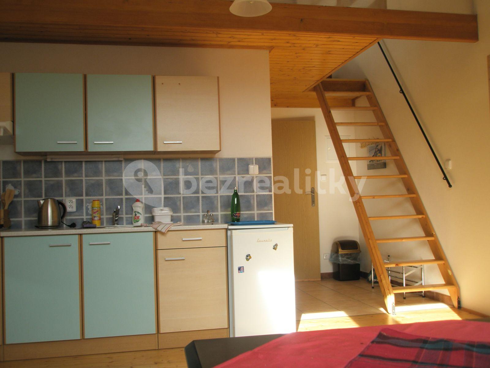 2 bedroom flat to rent, 1,500 m², Cesta Svobody, Říčany, Středočeský Region