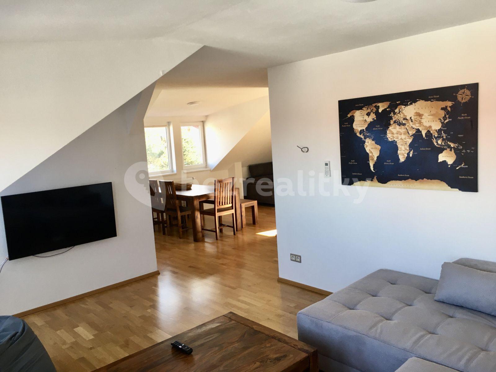 4 bedroom flat to rent, 105 m², Palackého náměstí, Třeboň, Jihočeský Region