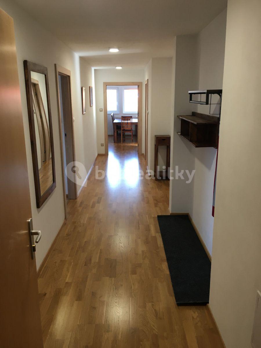 4 bedroom flat to rent, 105 m², Palackého náměstí, Třeboň, Jihočeský Region