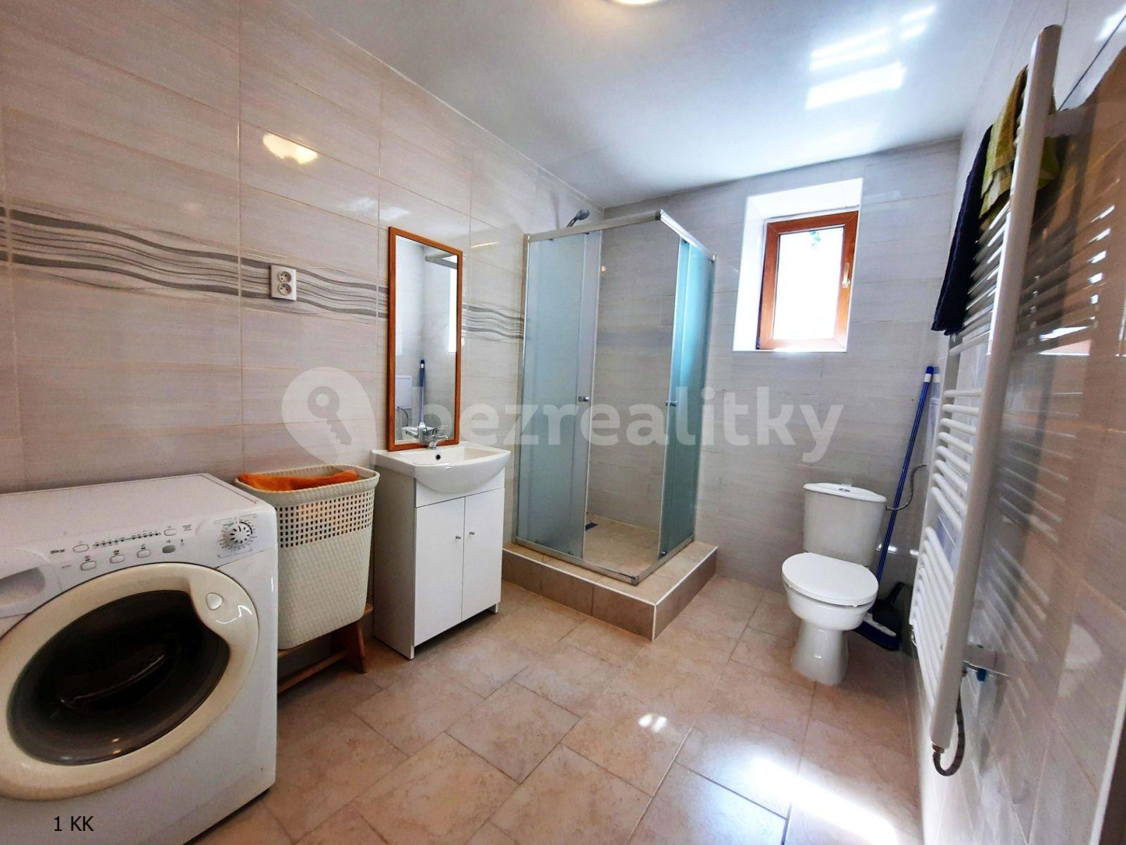 3 bedroom with open-plan kitchen flat for sale, 99 m², Legionářská, Jedovnice, Jihomoravský Region