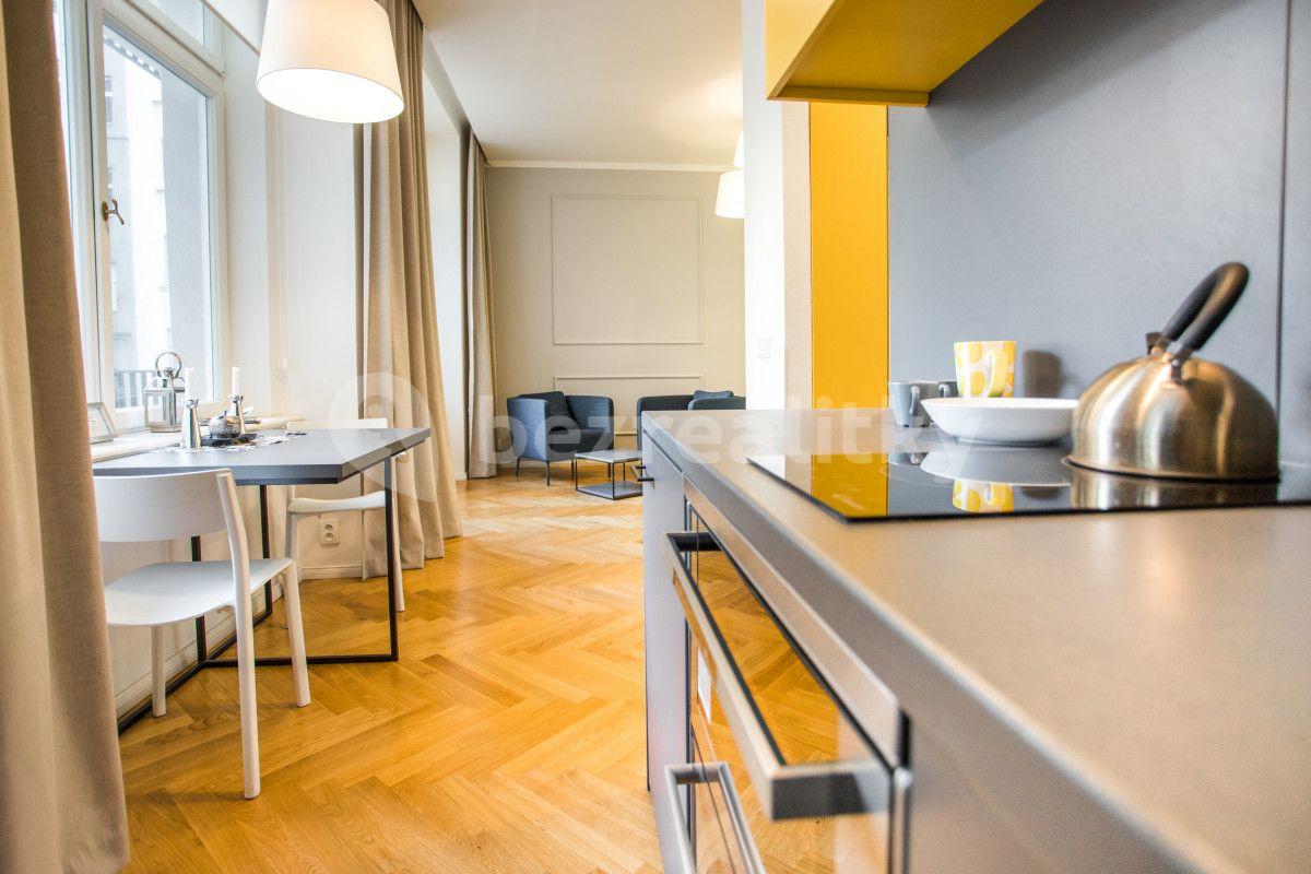 Studio flat to rent, 40 m², Zborovská, Prague, Prague