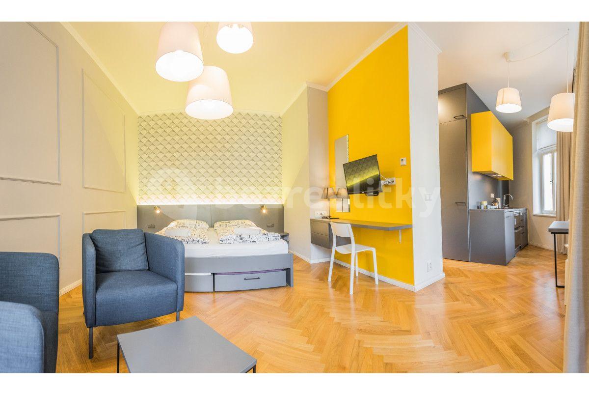 Studio flat to rent, 40 m², Zborovská, Prague, Prague