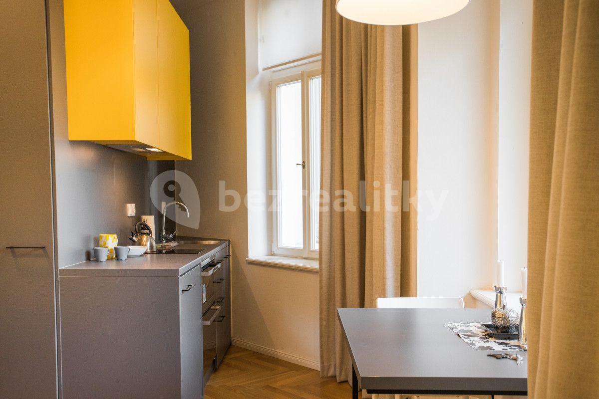 Studio flat to rent, 40 m², Zborovská, Prague, Prague