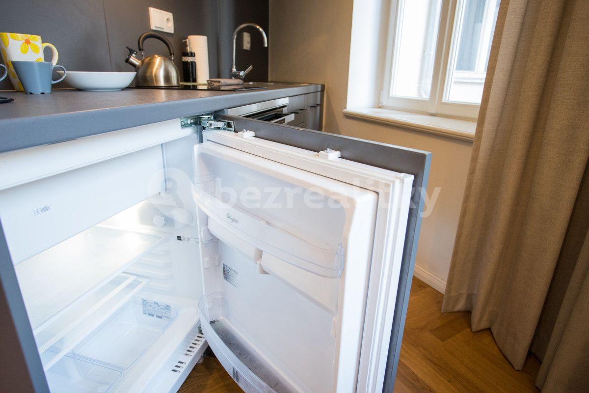 Studio flat to rent, 40 m², Zborovská, Prague, Prague