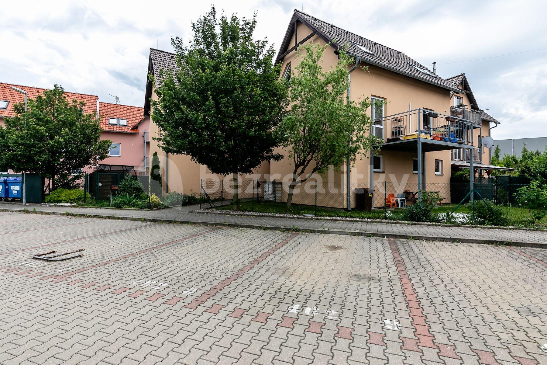 1 bedroom flat for sale, 50 m², U Školky, Nupaky, Středočeský Region