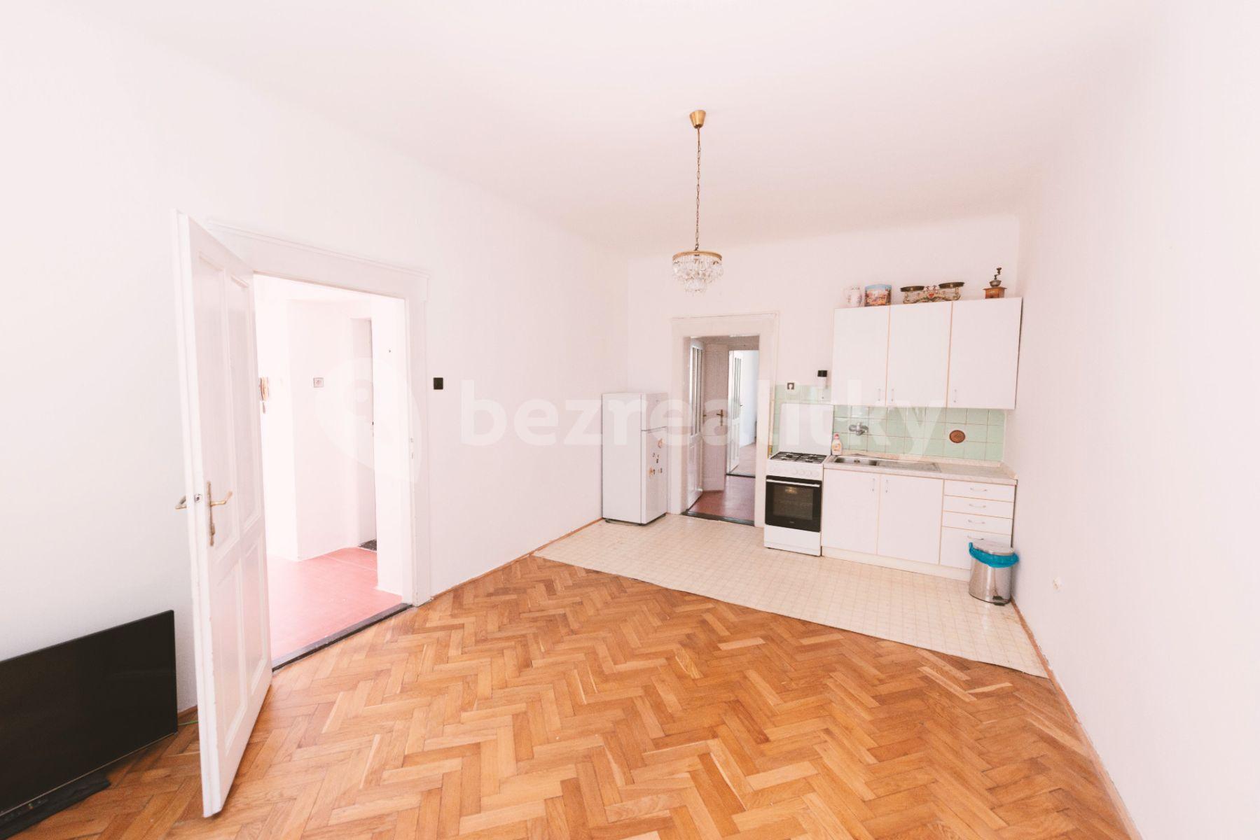 2 bedroom with open-plan kitchen flat for sale, 63 m², Na Březince, Prague, Prague