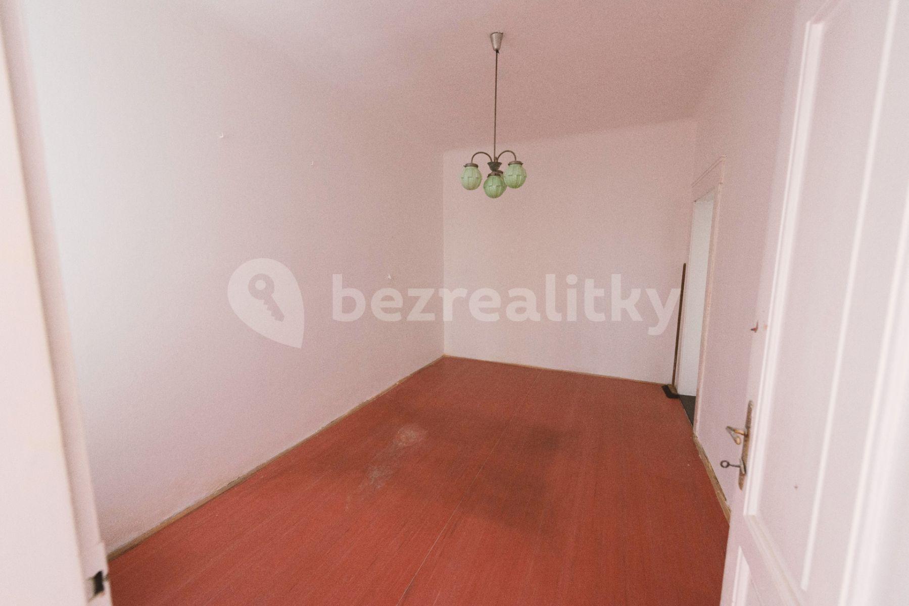 2 bedroom with open-plan kitchen flat for sale, 63 m², Na Březince, Prague, Prague