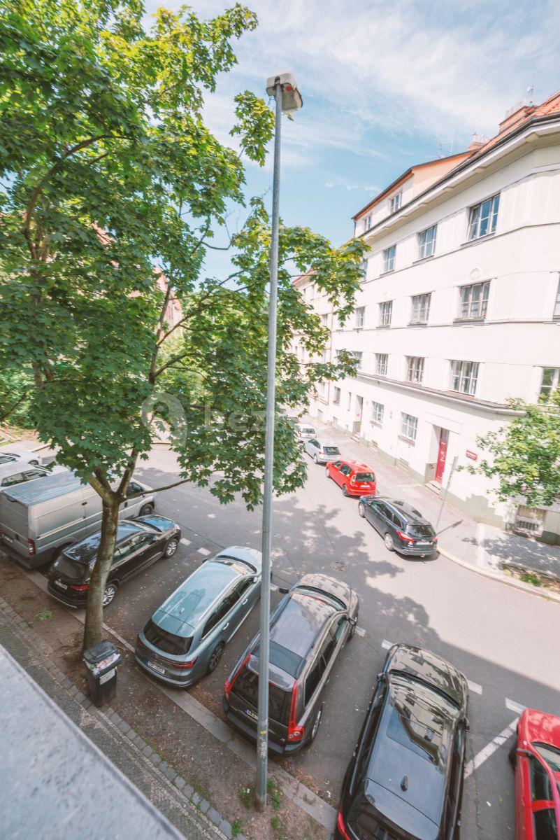 2 bedroom with open-plan kitchen flat for sale, 63 m², Na Březince, Prague, Prague