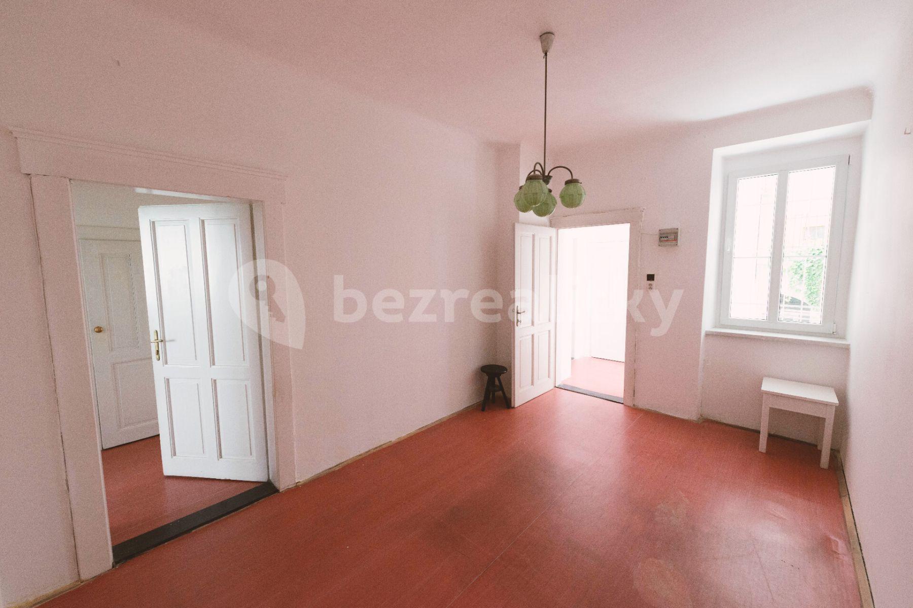 2 bedroom with open-plan kitchen flat for sale, 63 m², Na Březince, Prague, Prague