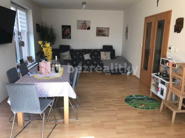 2 bedroom flat to rent, 120 m², Zlatnická, Jenštejn, Středočeský Region