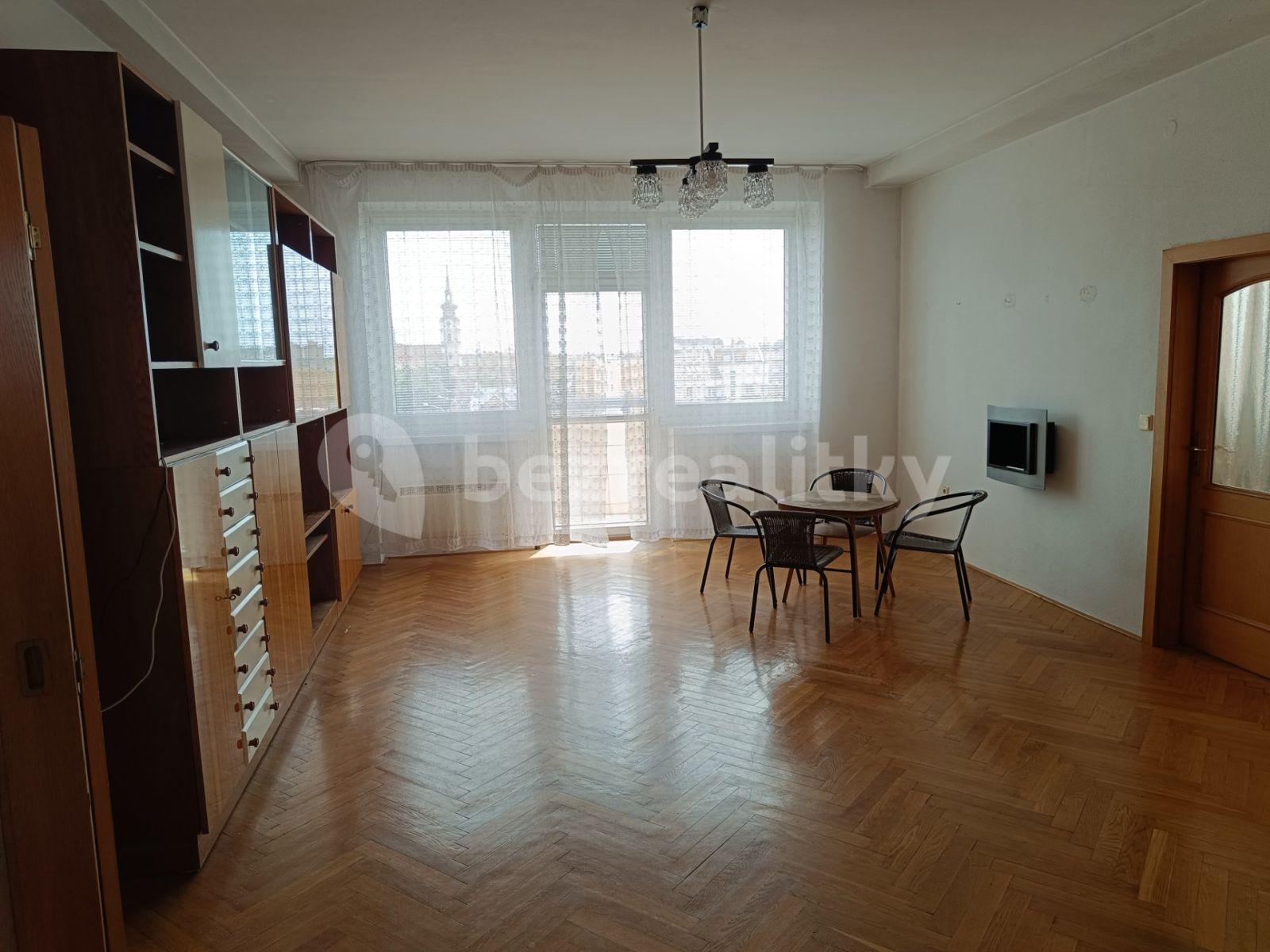 5 bedroom flat for sale, 142 m², Poděbradovo nám., Prostějov, Olomoucký Region