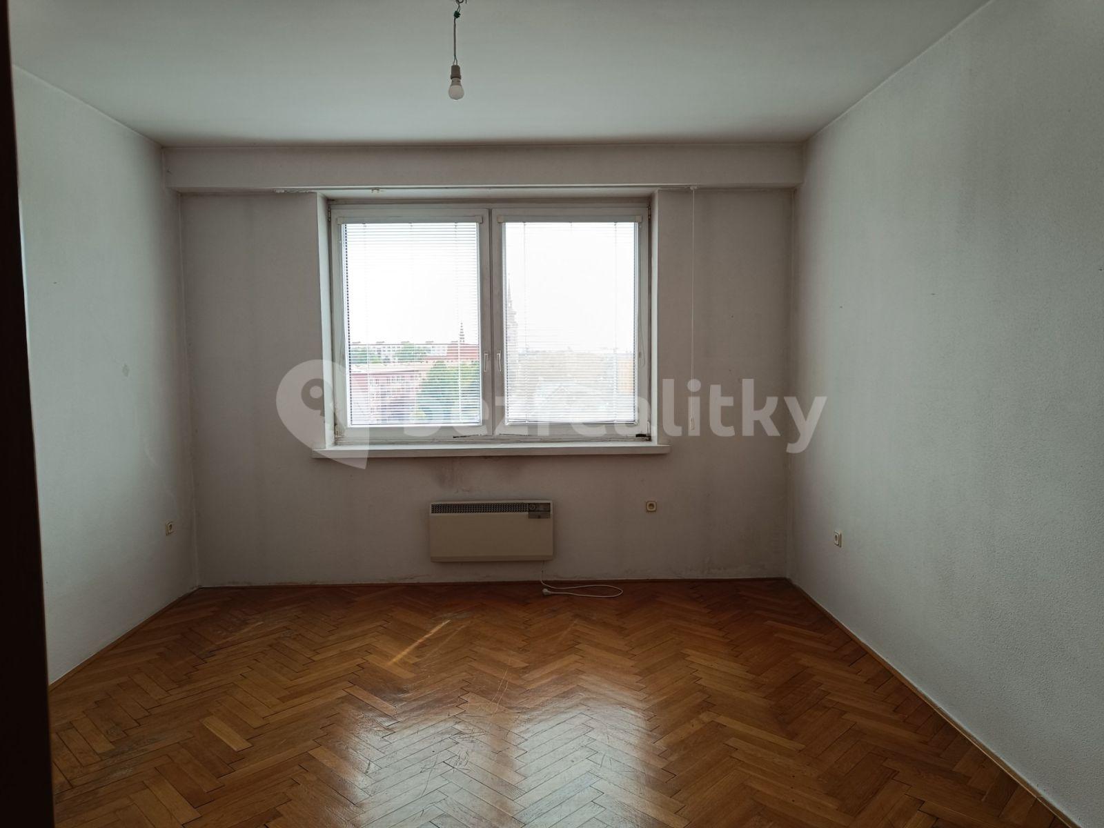 5 bedroom flat for sale, 142 m², Poděbradovo nám., Prostějov, Olomoucký Region