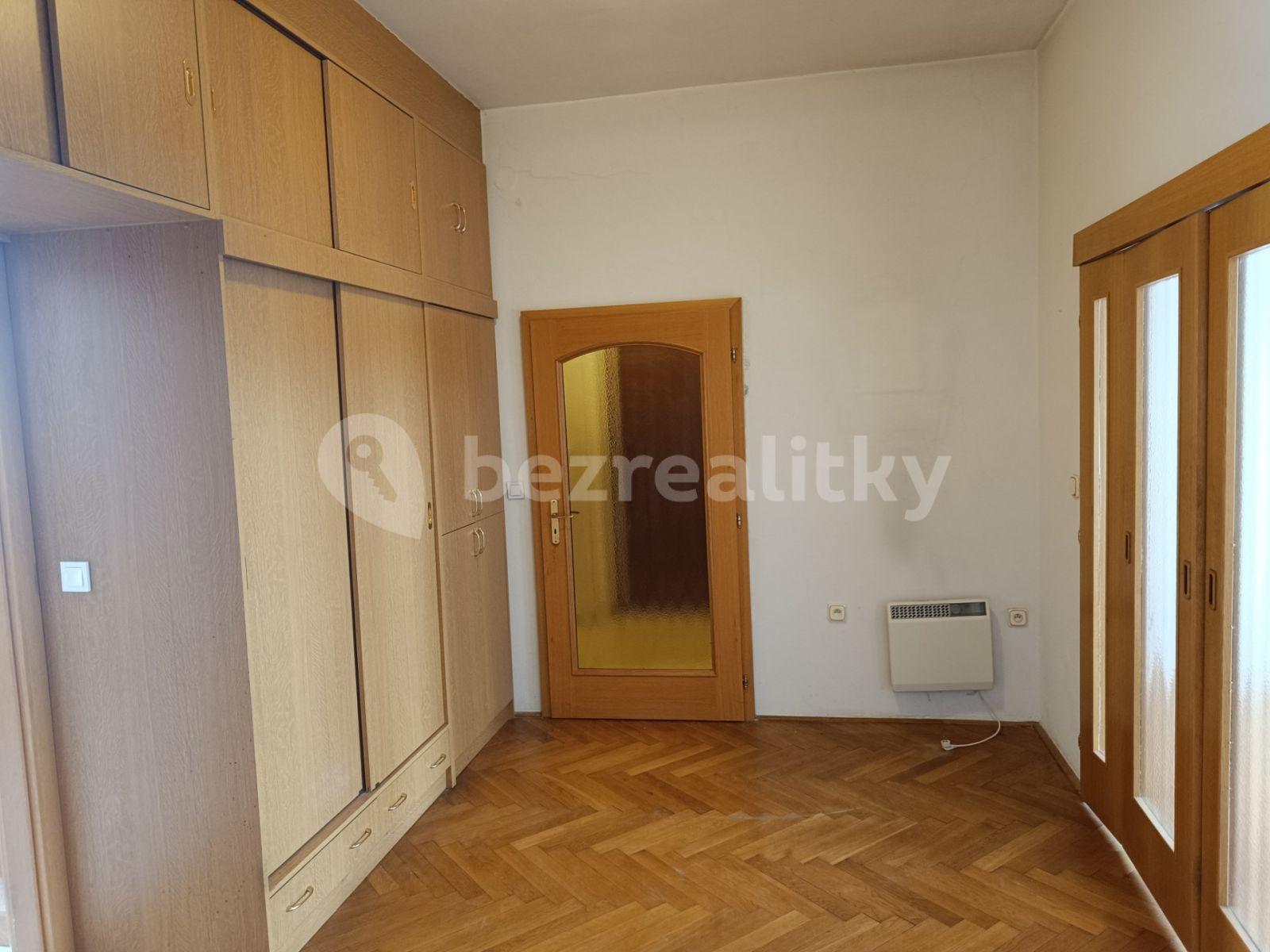 5 bedroom flat for sale, 142 m², Poděbradovo nám., Prostějov, Olomoucký Region