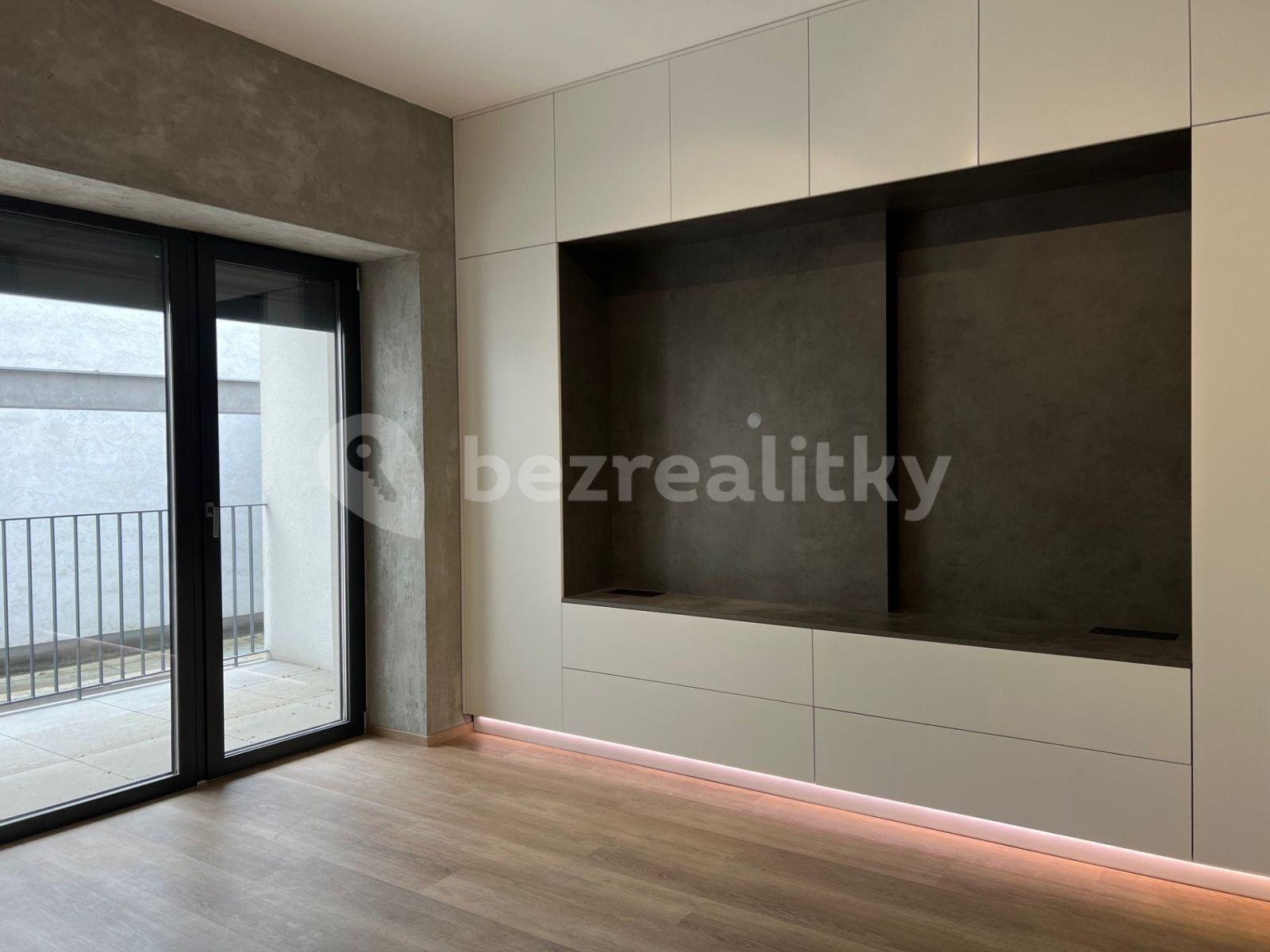 1 bedroom with open-plan kitchen flat to rent, 63 m², Rašínova, Zlín, Zlínský Region