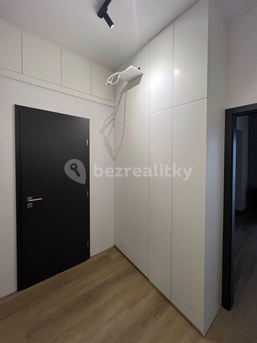 1 bedroom with open-plan kitchen flat to rent, 63 m², Rašínova, Zlín, Zlínský Region