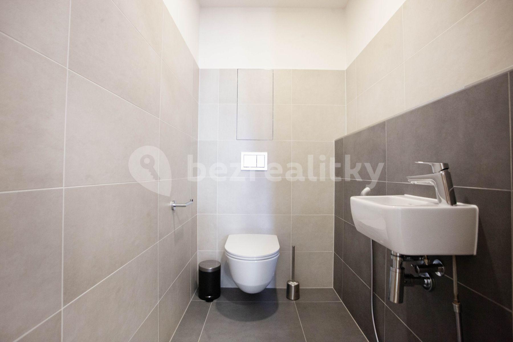 3 bedroom flat to rent, 64 m², Vrbenského, Prague, Prague