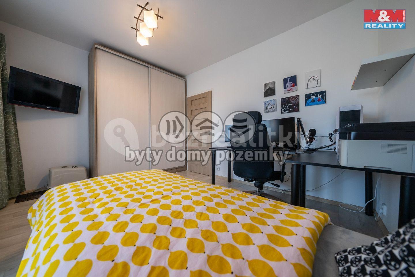 3 bedroom flat for sale, 68 m², Okružní, Český Těšín, Moravskoslezský Region