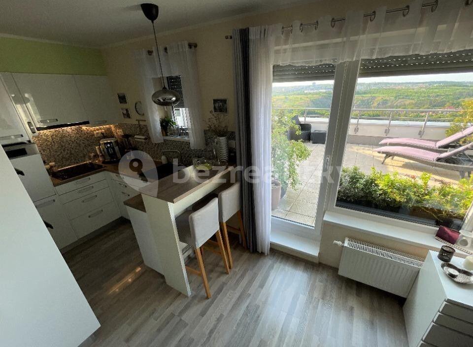 2 bedroom with open-plan kitchen flat for sale, 106 m², Miloše Havla, Prague, Prague