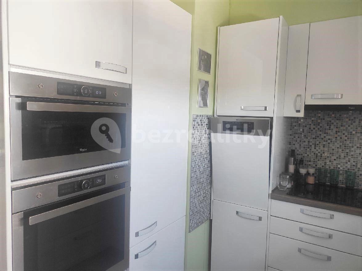 2 bedroom with open-plan kitchen flat for sale, 106 m², Miloše Havla, Prague, Prague