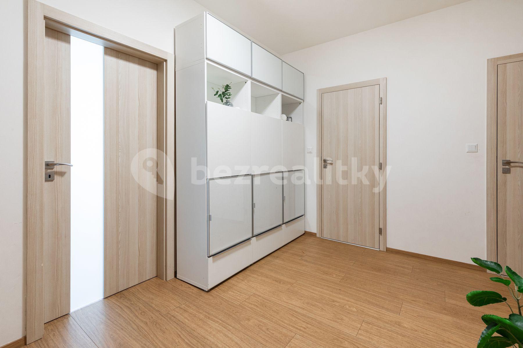 3 bedroom with open-plan kitchen flat for sale, 113 m², Bermanova, Prague, Prague