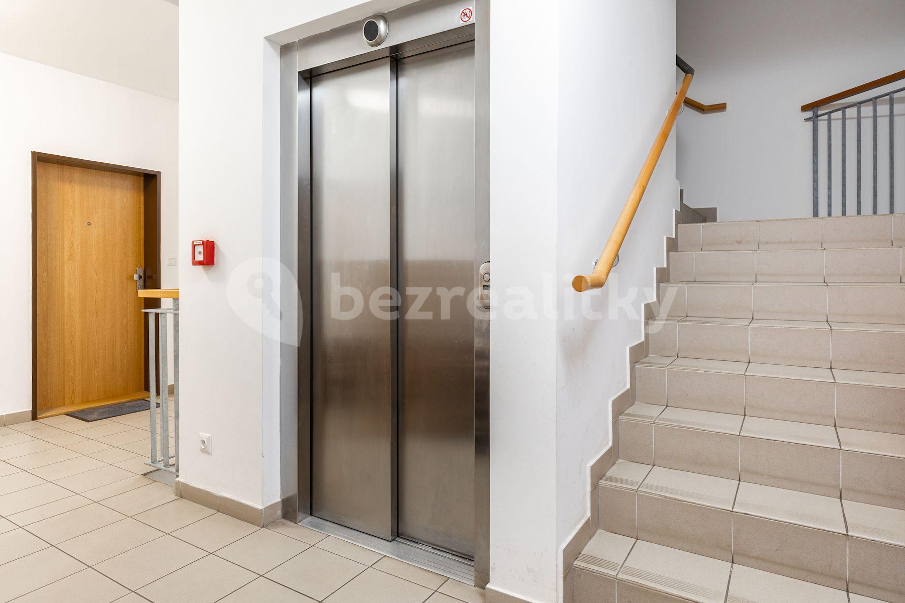 3 bedroom with open-plan kitchen flat for sale, 113 m², Bermanova, Prague, Prague