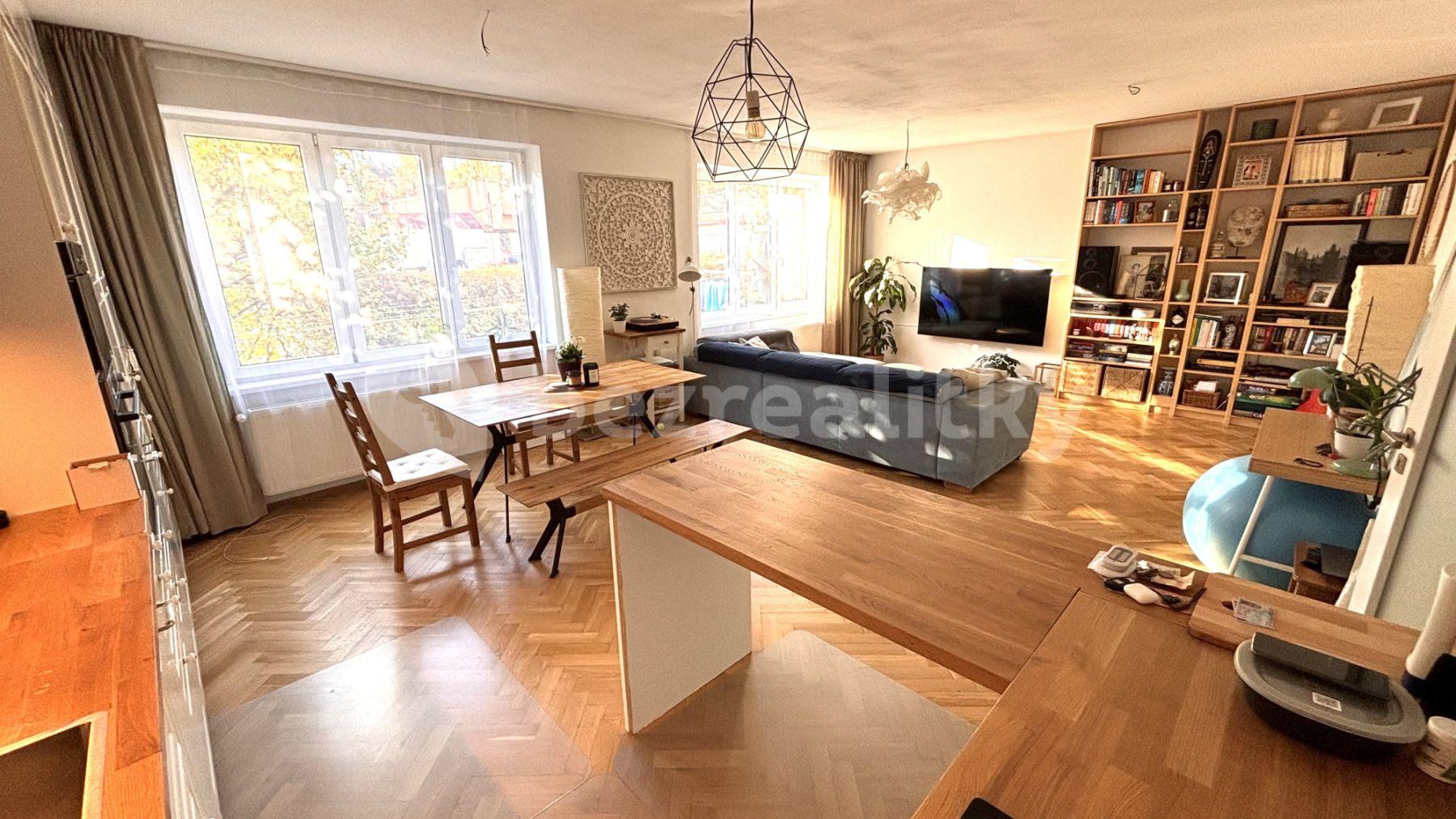 2 bedroom flat to rent, 76 m², Kafkova, Prague, Prague