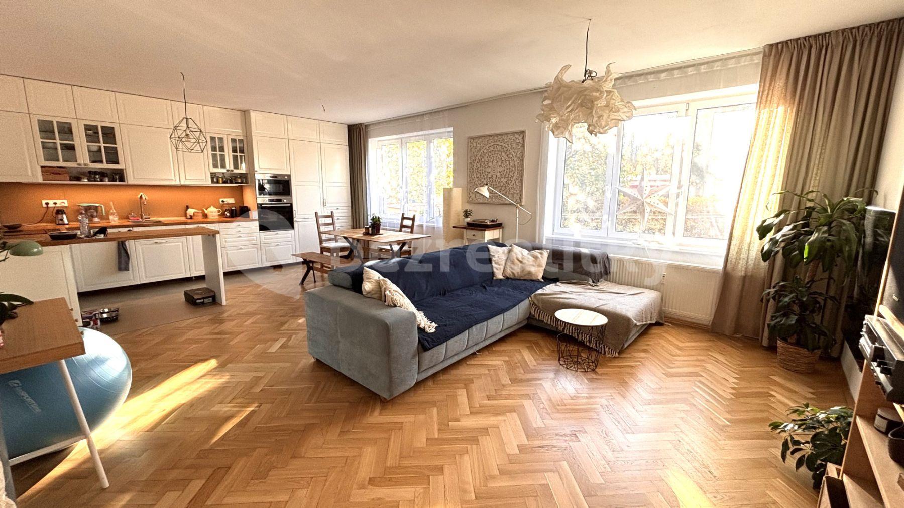 2 bedroom flat to rent, 76 m², Kafkova, Prague, Prague