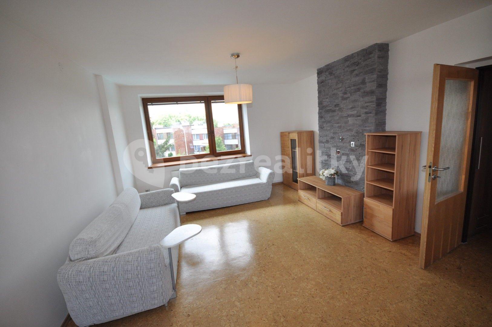 4 bedroom flat to rent, 120 m², Krohova, Prague, Prague